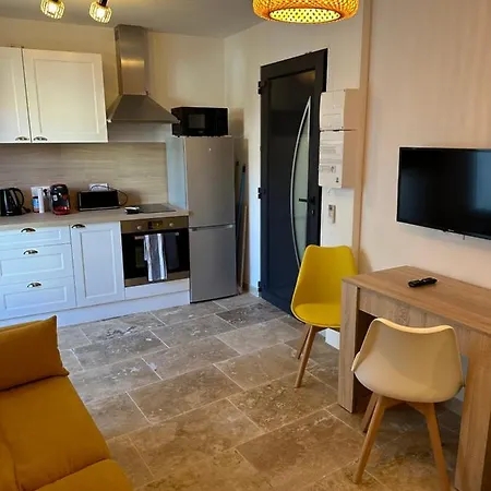 Lana Apartment