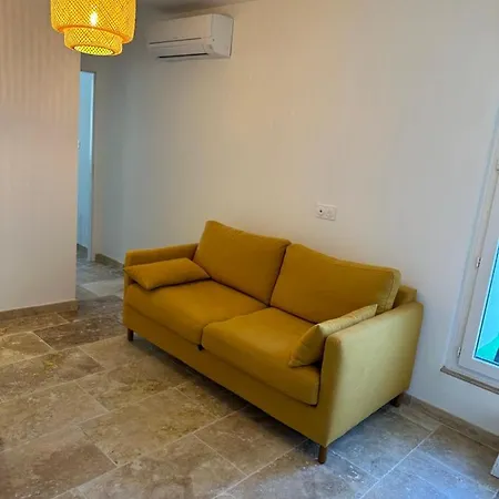 Lana Apartment